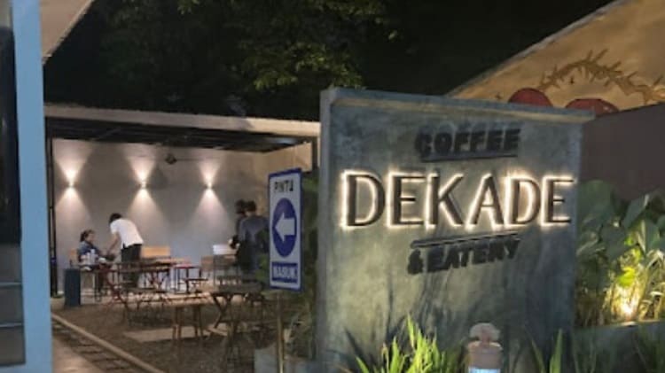 Dekade Coffee & Eatery